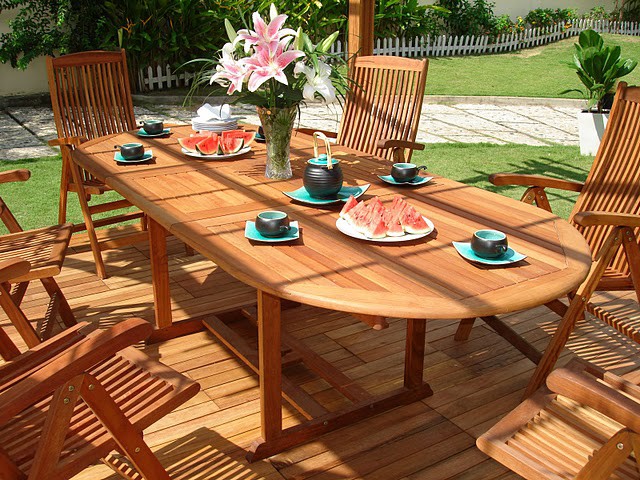 Vista 9-Piece Dining Set 