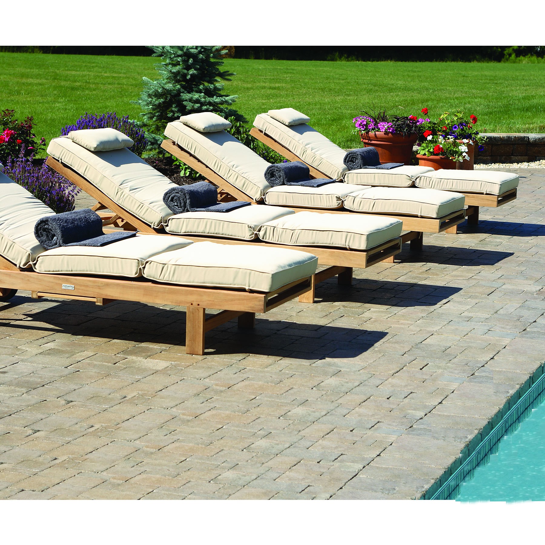 Three Birds Casual Lounger Set